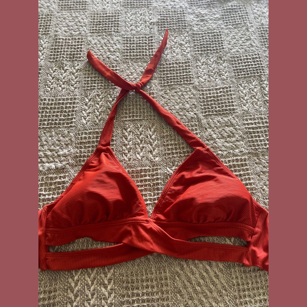 Cut out, Ribbed Bikini Top